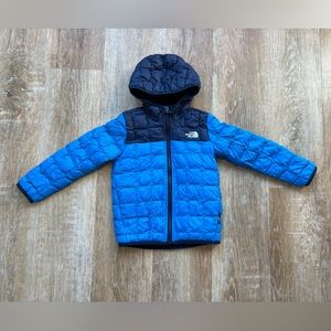 The North Face 5t boys coat